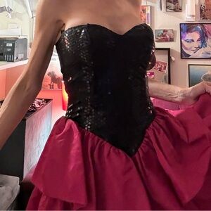 Vintage Gunnie Sax Elegant Black and Pink Strapless Dress Circa 1990